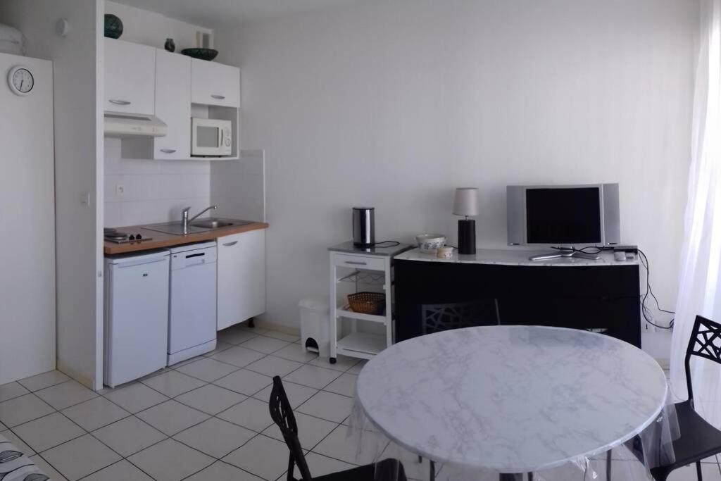 Studio Ideal Couple 2 Enfants, Bien Situe, Calme Ciboure Luaran gambar